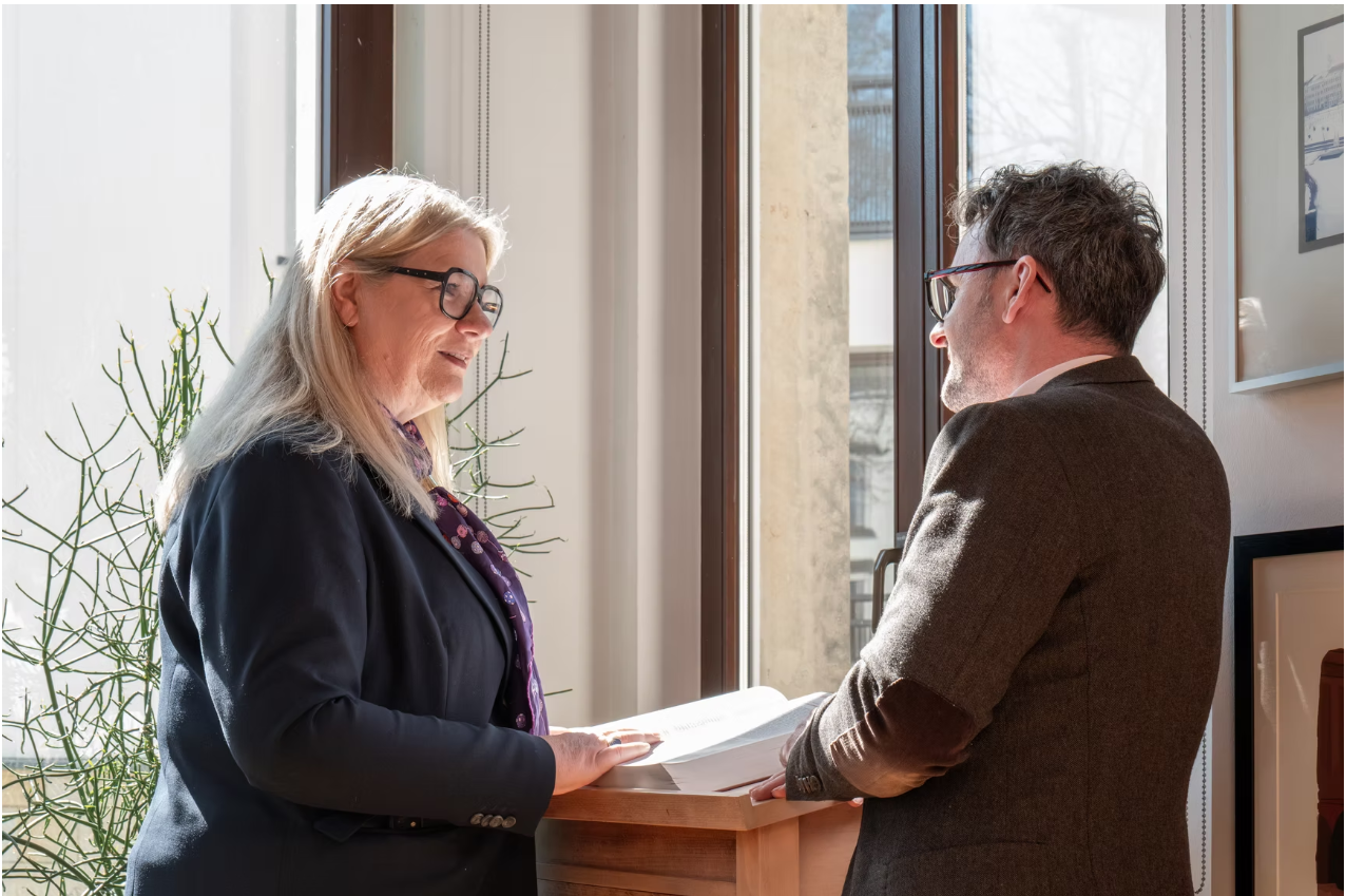 Literarische Stimmen: Feiern vielfältiger Erzählungen in